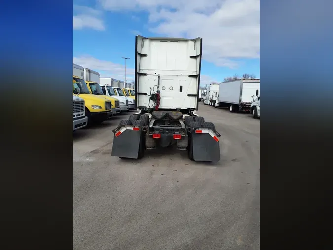 2020 NAVISTAR INTERNATIONAL LT625 SLPR CAB