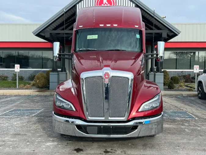 2025 Kenworth T680