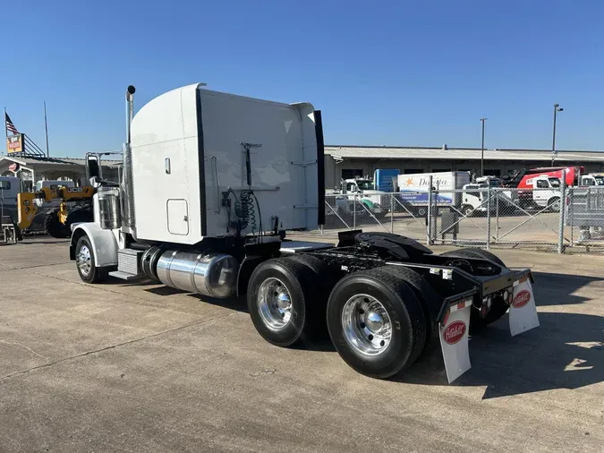 2020 Peterbilt 389