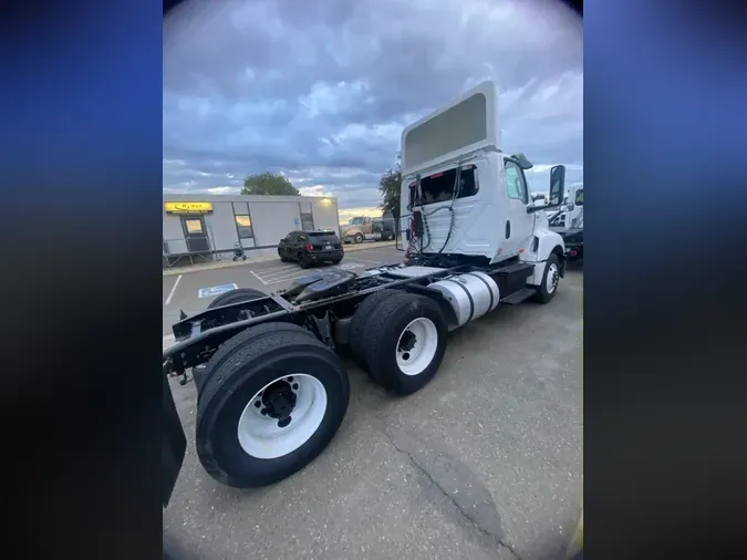 2018 NAVISTAR INTERNATIONAL LT625 DAYCAB T/A