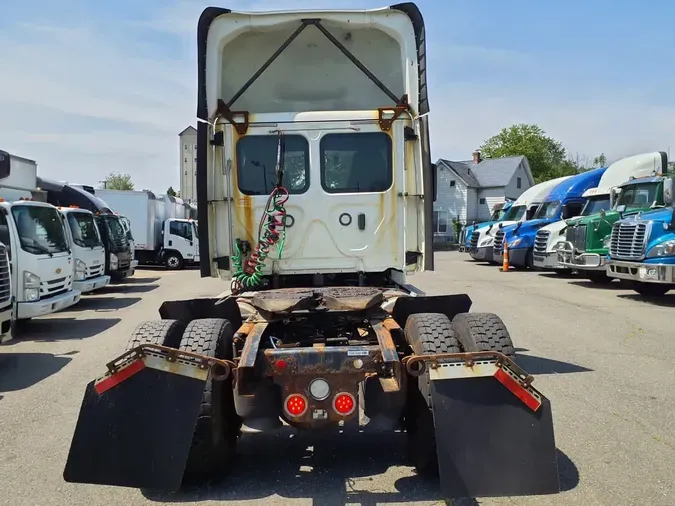 2018 FREIGHTLINER/MERCEDES CASCADIA 125