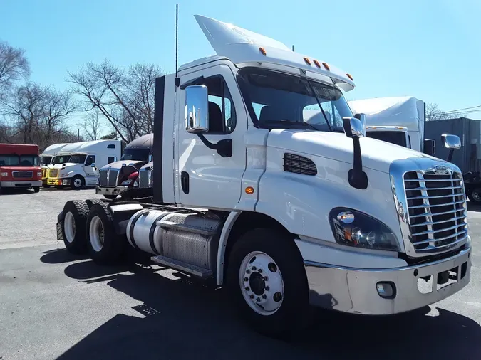 2018 FREIGHTLINER/MERCEDES CASCADIA 113