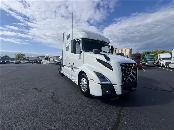 2022 VOLVO VNL760fc74cdcfcd0c87b2ea86425e1ec37f00