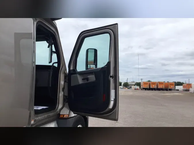 2021 Freightliner Cascadia
