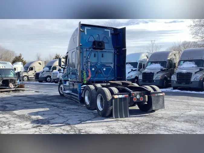 2023 Freightliner Cascadia 126
