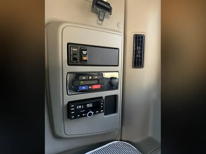2021 International LT625