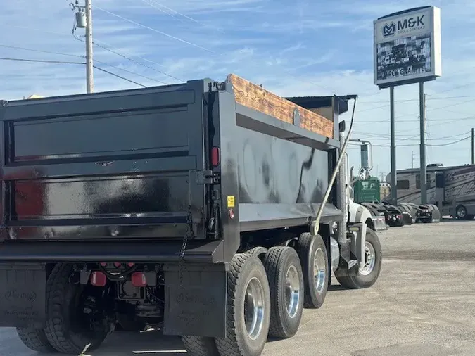 2015 MACK GU813