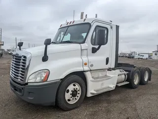 2016 Freightliner CASCADIA 125