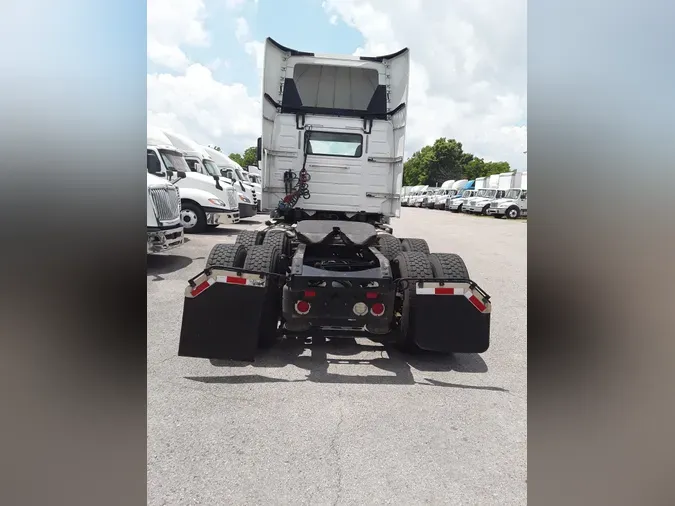 2018 VOLVO VNL64TRACTOR