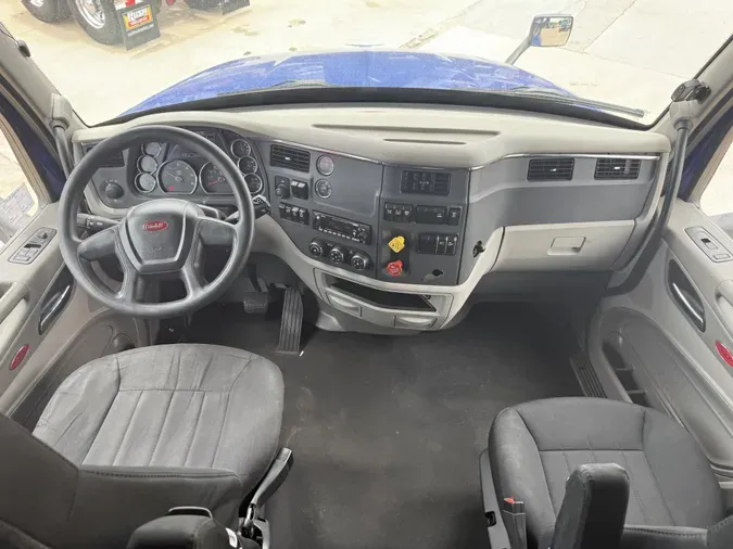 2022 Peterbilt 579