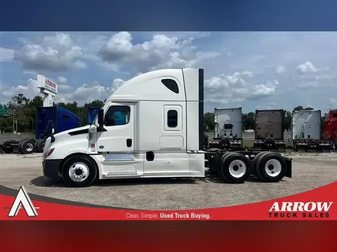 2023 FREIGHTLINER CA126