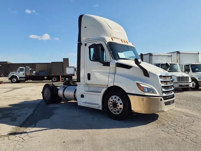 2019 FREIGHTLINER/MERCEDES NEW CASCADIA 116fc837f40cfac6f1b12ce58a22d62d1df