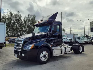 2020 FREIGHTLINER/MERCEDES NEW CASCADIA 126