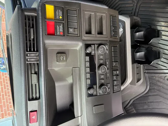 2026 Volvo VNL