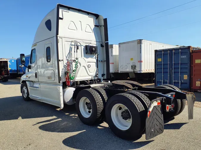 2018 FREIGHTLINER/MERCEDES CASCADIA 125