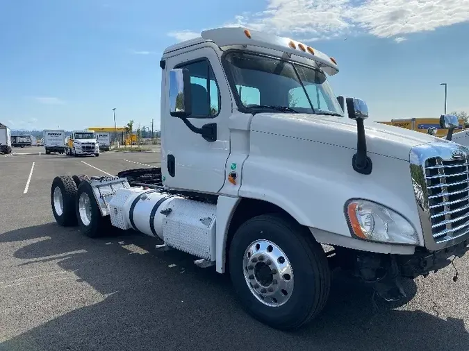 2017 Freightliner X12564STfc8a054287d823ffb617f7700fc3d87a