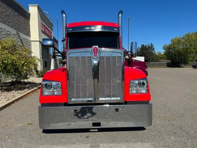 2023 Kenworth W990fc8aca4892b7f9aa32a9e9fbfd610d8e