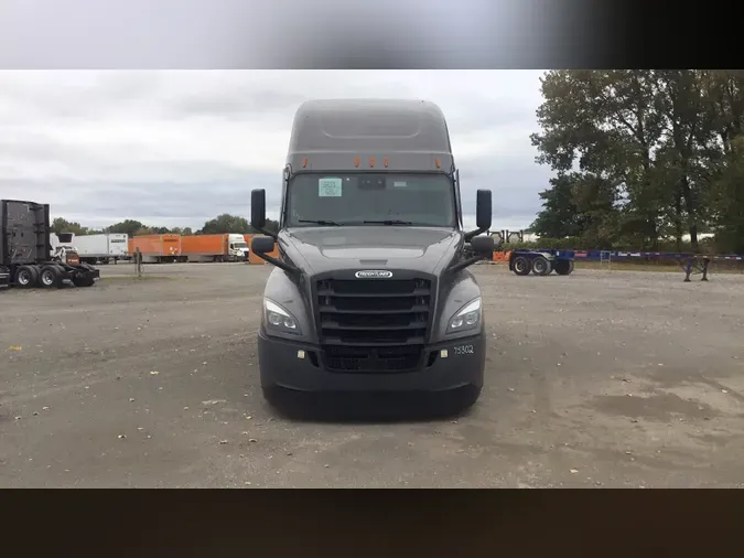 2023 Freightliner Cascadia 126