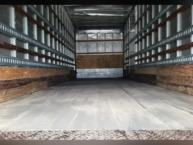 2018 FREIGHTLINER/MERCEDES M2 106