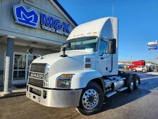 2019 MACK ANTHEM AN64T