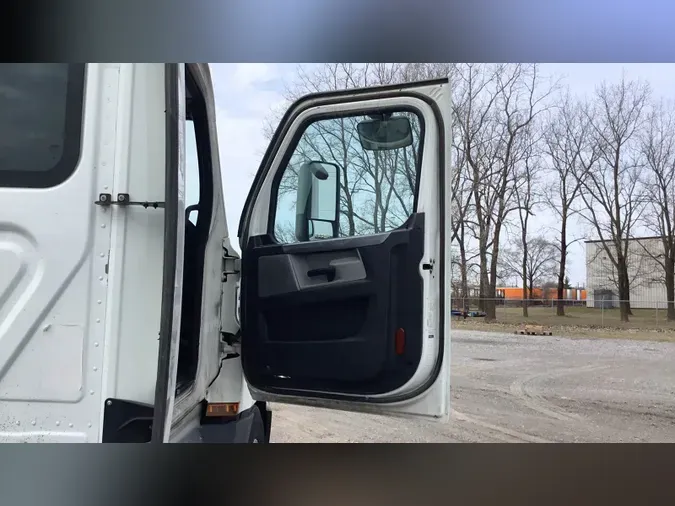 2020 Freightliner Cascadia 126fc932b8201ea47421ba0db6cc9b87d1f