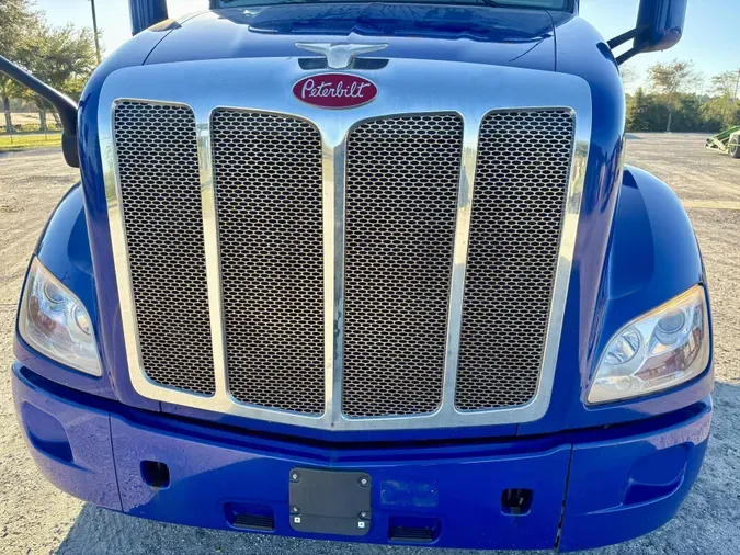 2022 Peterbilt 579