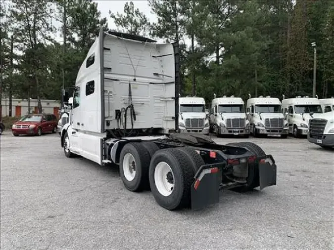 2019 VOLVO VNL64T760