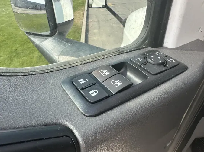 2019 International LT625