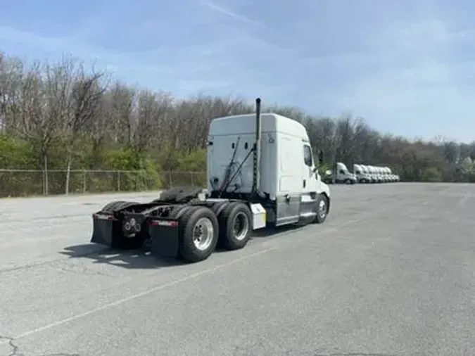 2020 Freightliner Cascadia