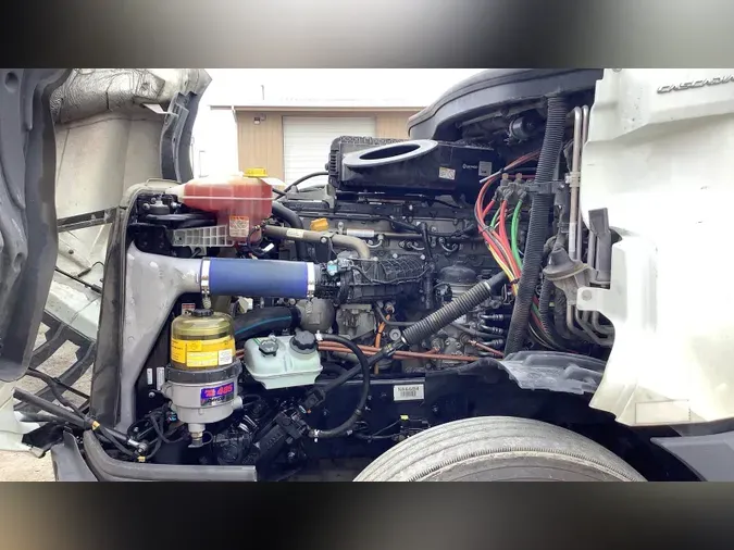 2022 Freightliner Cascadia 126