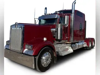 2021 Kenworth W900