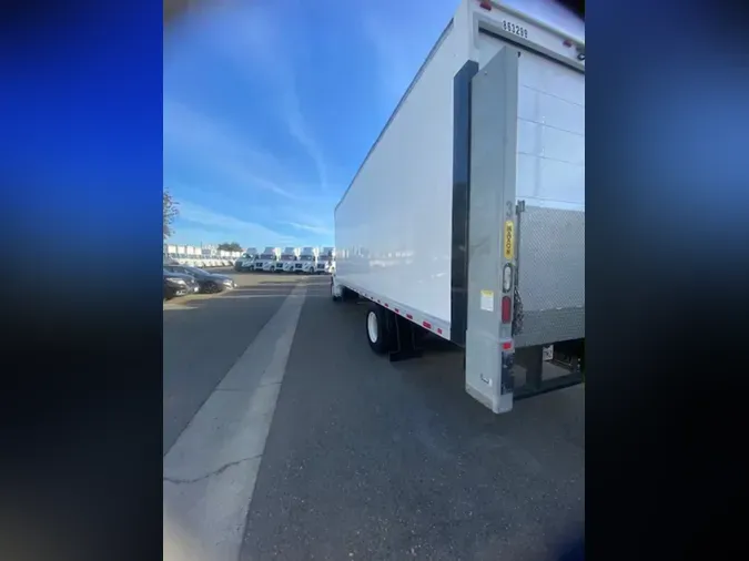 2019 FREIGHTLINER/MERCEDES M2 106