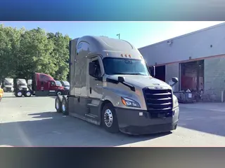 2022 Freightliner Cascadia 126