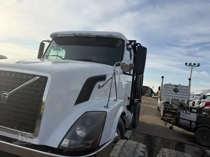 2007 VOLVO VNL64T300fcac3fc9417a36c529364be701d5ab5b