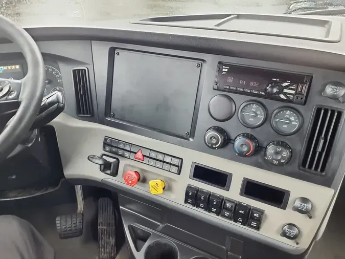 2019 FREIGHTLINER NEW CASCADIA PX12664