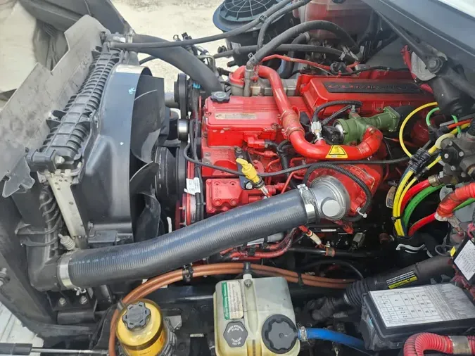 2019 FREIGHTLINER M2 106