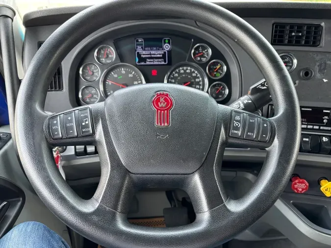 2022 Kenworth T680