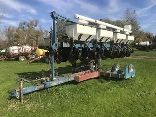1998 Kinze 2500