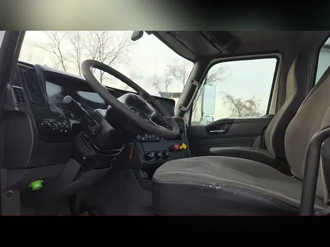 2020 INTERNATIONAL RH613