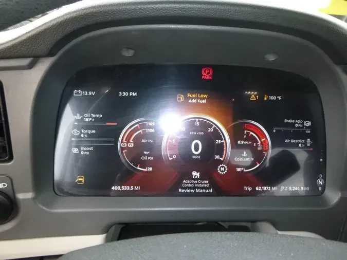 2023 Peterbilt 579
