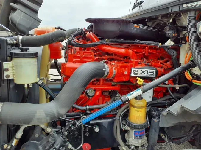 2019 NAVISTAR INTERNATIONAL LT625 SLPR CAB
