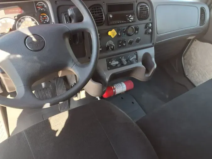 2019 FREIGHTLINER/MERCEDES M2 106