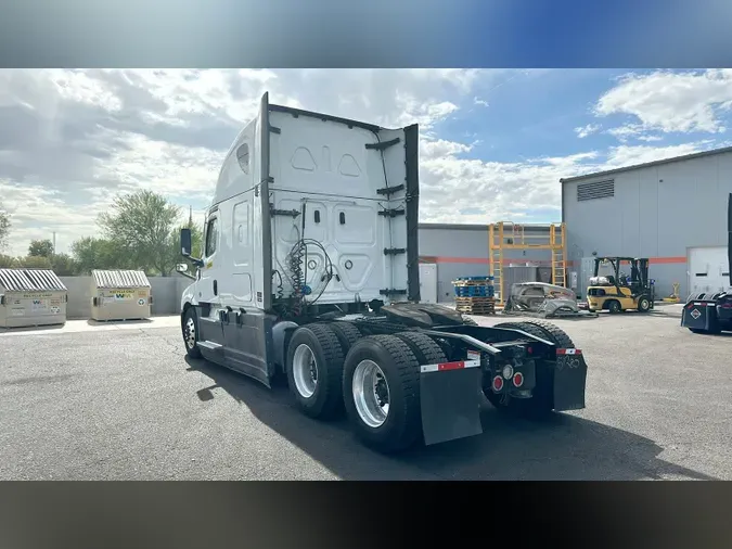 2021 Freightliner Cascadia