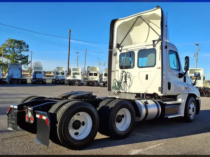 2019 FREIGHTLINER/MERCEDES CASCADIA 125fcc2bc5dde853e5dbf691d467862630a