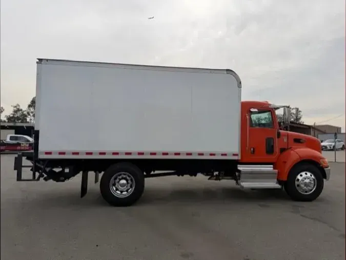 2021 Peterbilt 330fcc479621463b4079fd1e3cbd716bed4