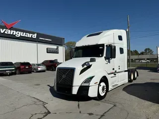 2019 Volvo VNL64T760