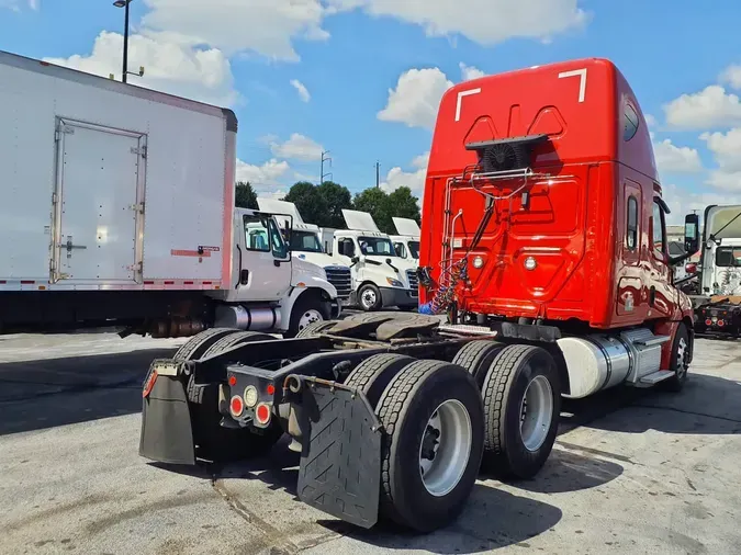 2019 FREIGHTLINER NEW CASCADIA PX12664