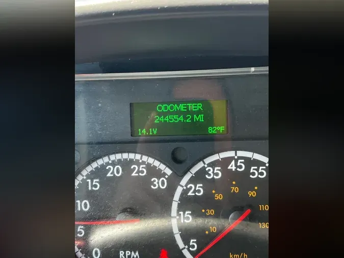 2018 FREIGHTLINER M2 106