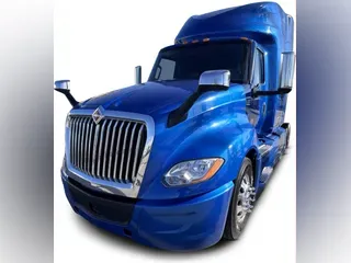 2022 International LT625