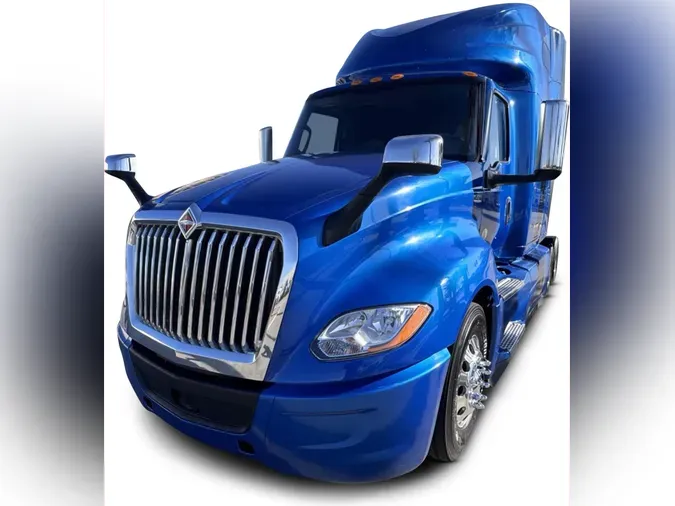 2022 International LT625fcce08e675ae73b4d3a5a5f4b902732f